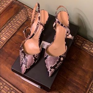 Snakeskin pointy toe heels